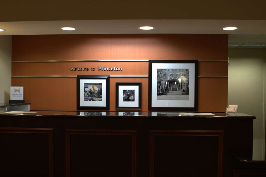 Hampton Inn Princeton Interior photo