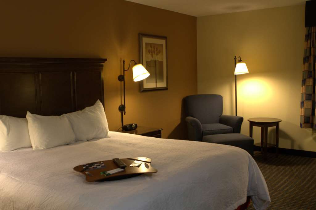 Hampton Inn Princeton Room photo