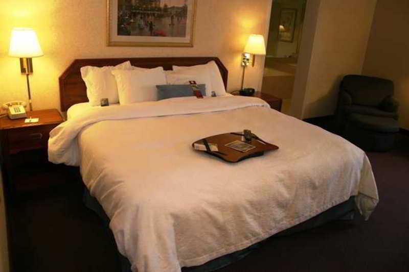 Hampton Inn Princeton Room photo